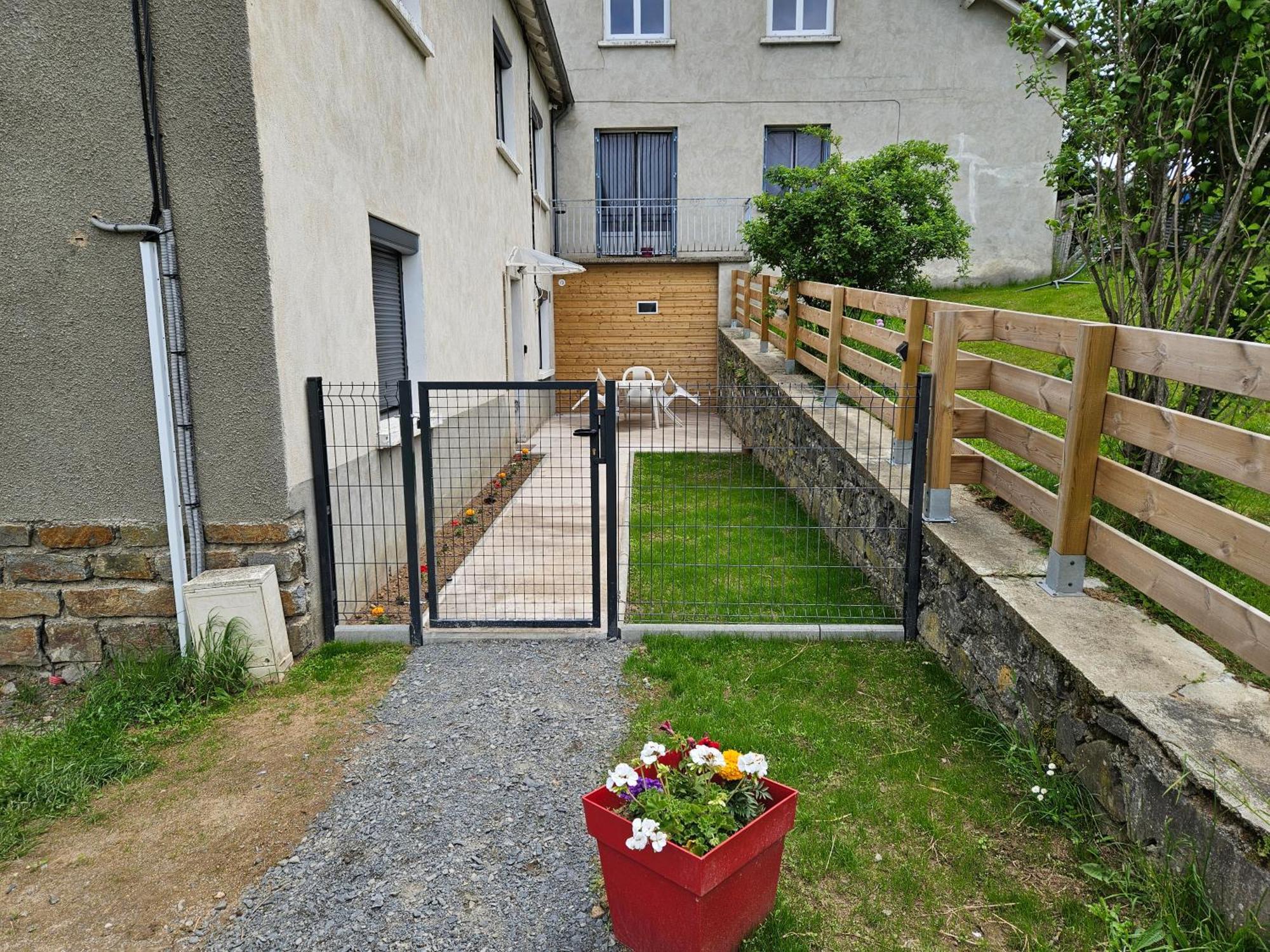 Le Crozatier Apartamento Saint-Georges (Cantal)